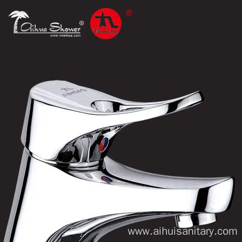 Modern all copper hot and cold water faucet